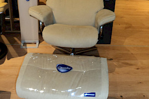 Stressless Sunrise S Sessel + Hocker