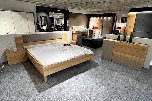 Schlafzimmer Leona in Eiche bianco massiv